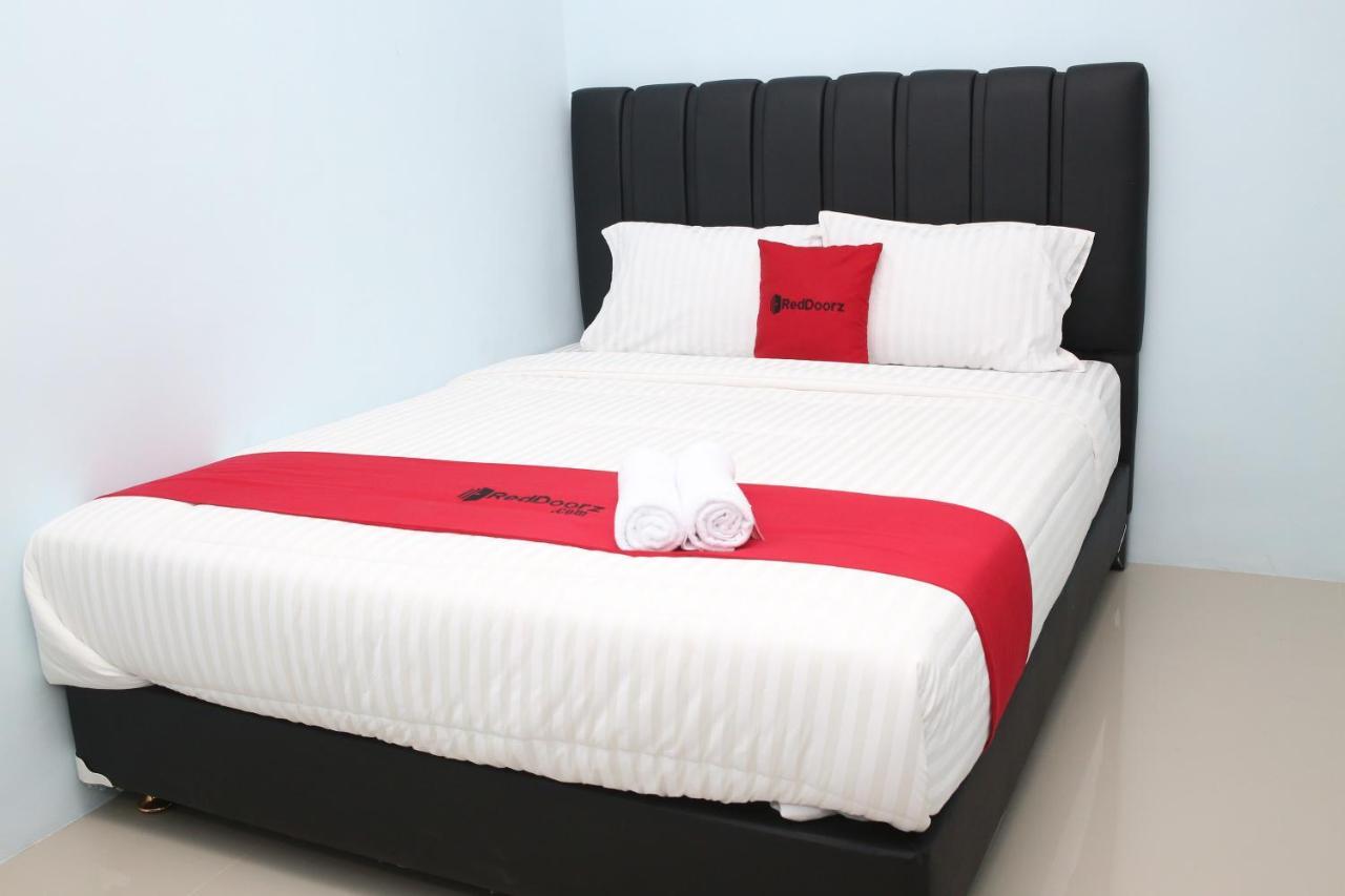 Reddoorz Syariah Near Suncity Mall Madiun Extérieur photo