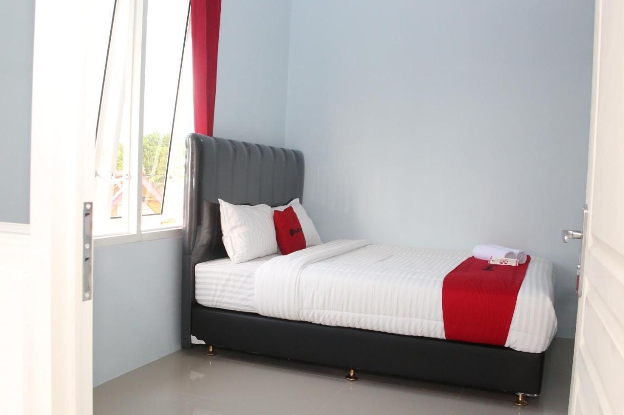 Reddoorz Syariah Near Suncity Mall Madiun Extérieur photo