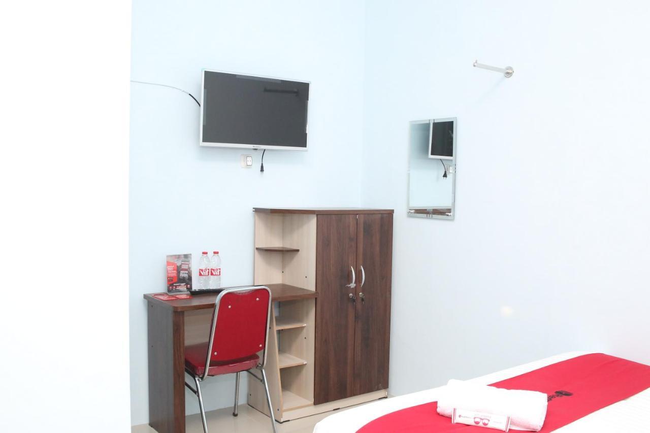 Reddoorz Syariah Near Suncity Mall Madiun Extérieur photo
