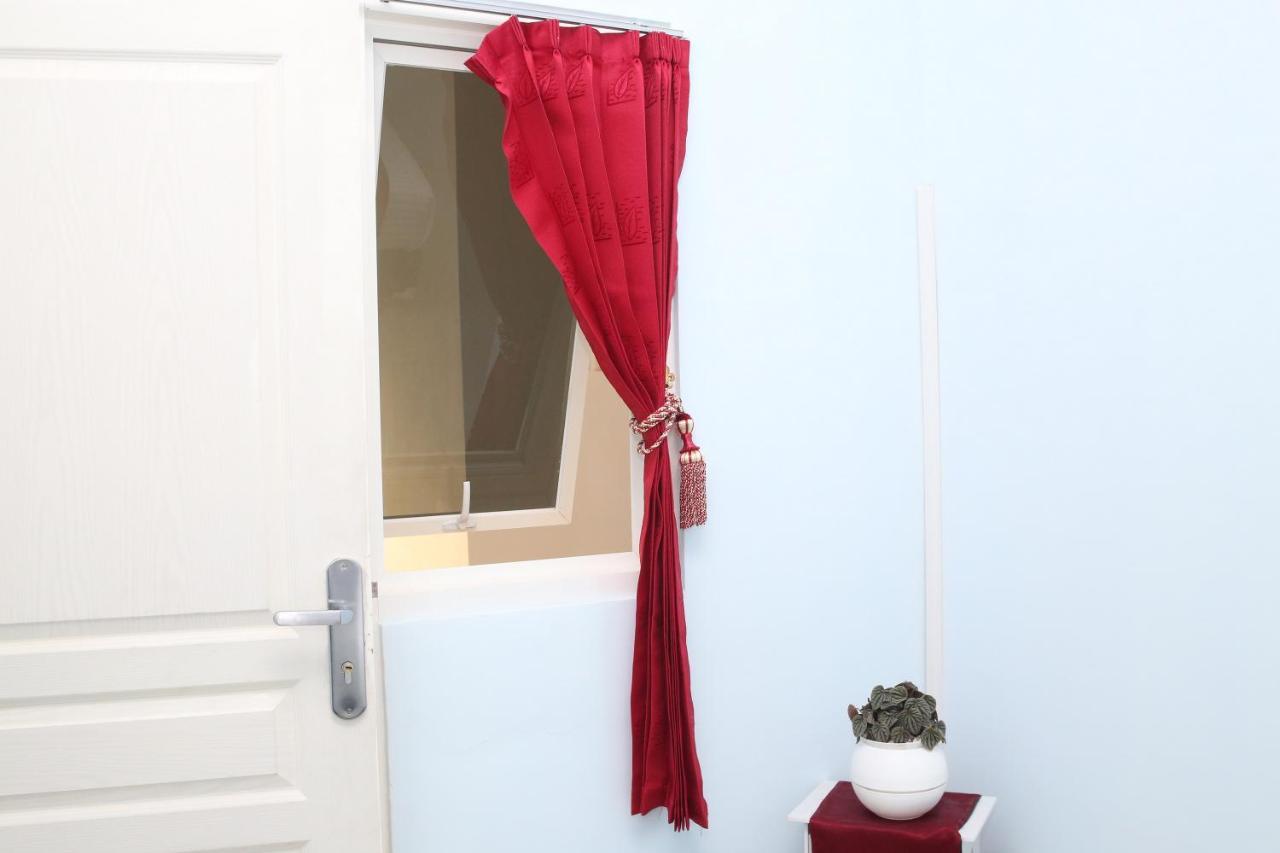 Reddoorz Syariah Near Suncity Mall Madiun Extérieur photo