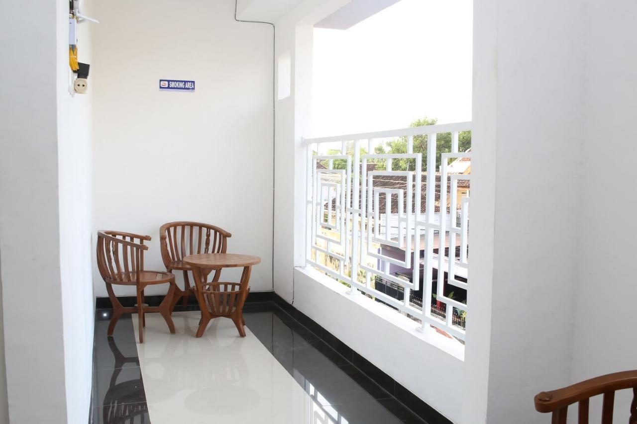 Reddoorz Syariah Near Suncity Mall Madiun Extérieur photo