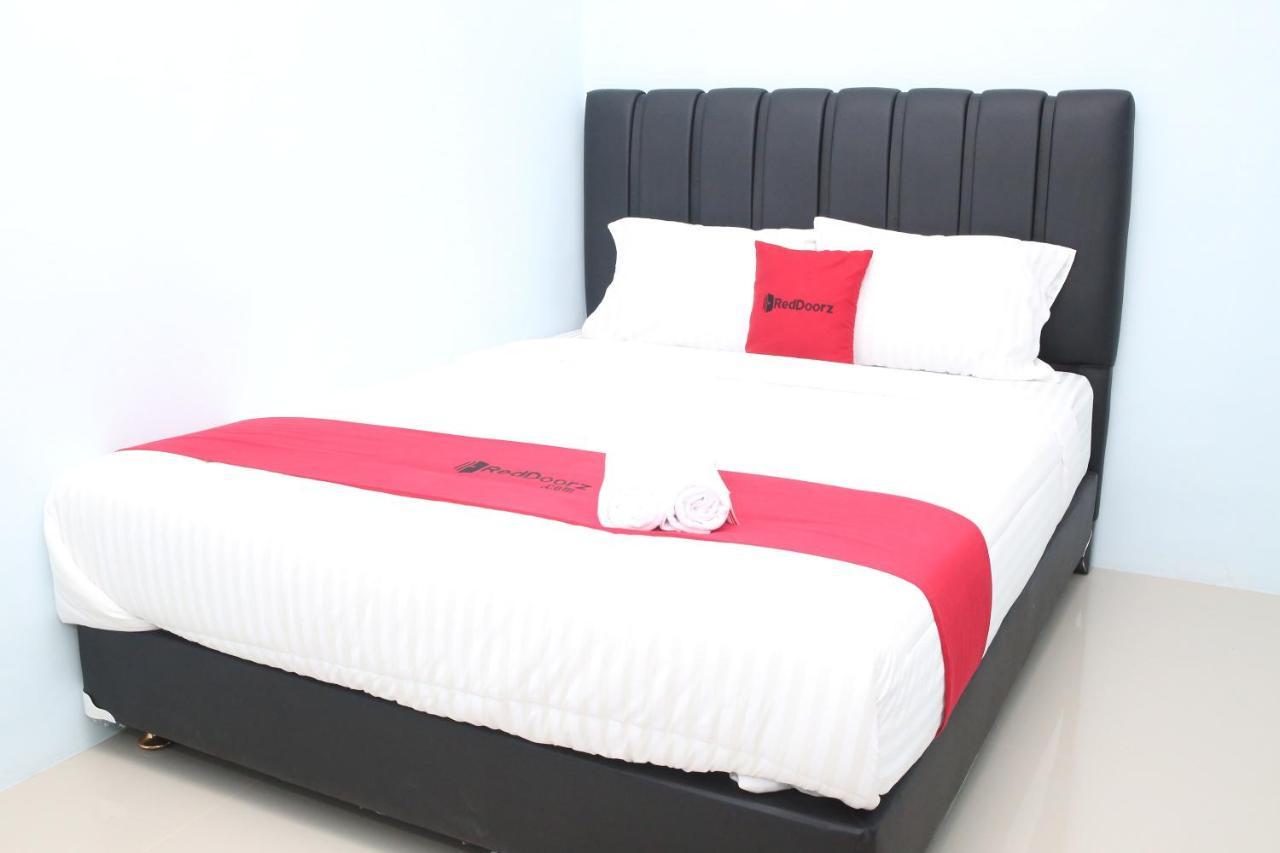 Reddoorz Syariah Near Suncity Mall Madiun Extérieur photo