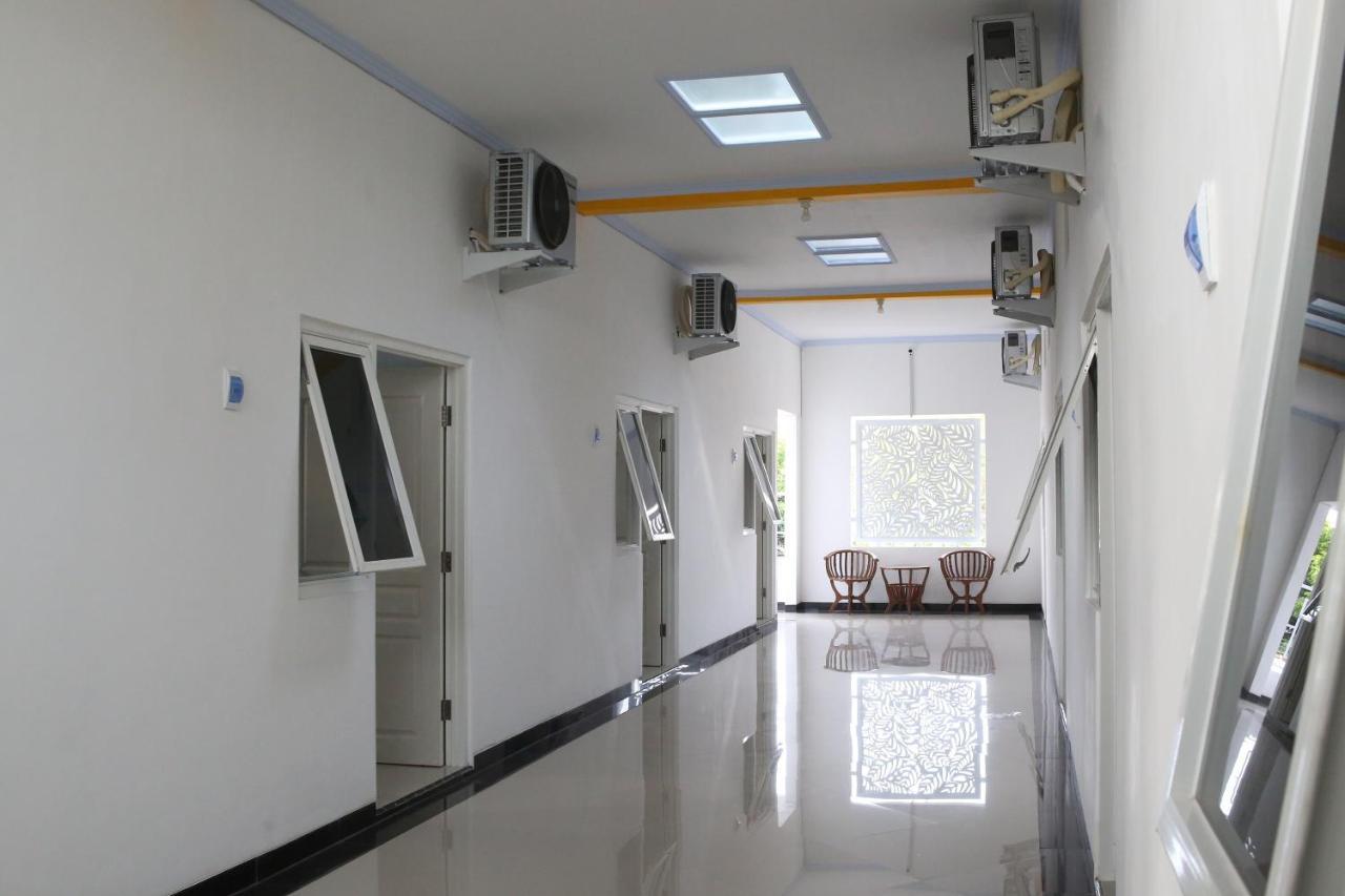 Reddoorz Syariah Near Suncity Mall Madiun Extérieur photo