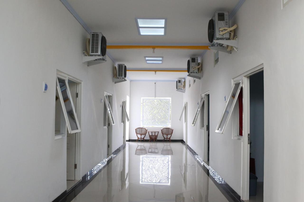 Reddoorz Syariah Near Suncity Mall Madiun Extérieur photo
