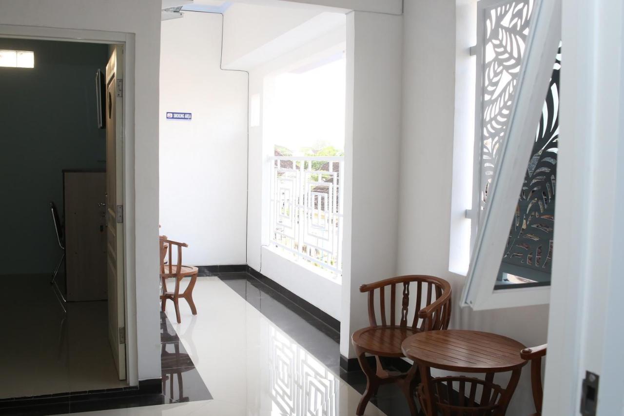 Reddoorz Syariah Near Suncity Mall Madiun Extérieur photo