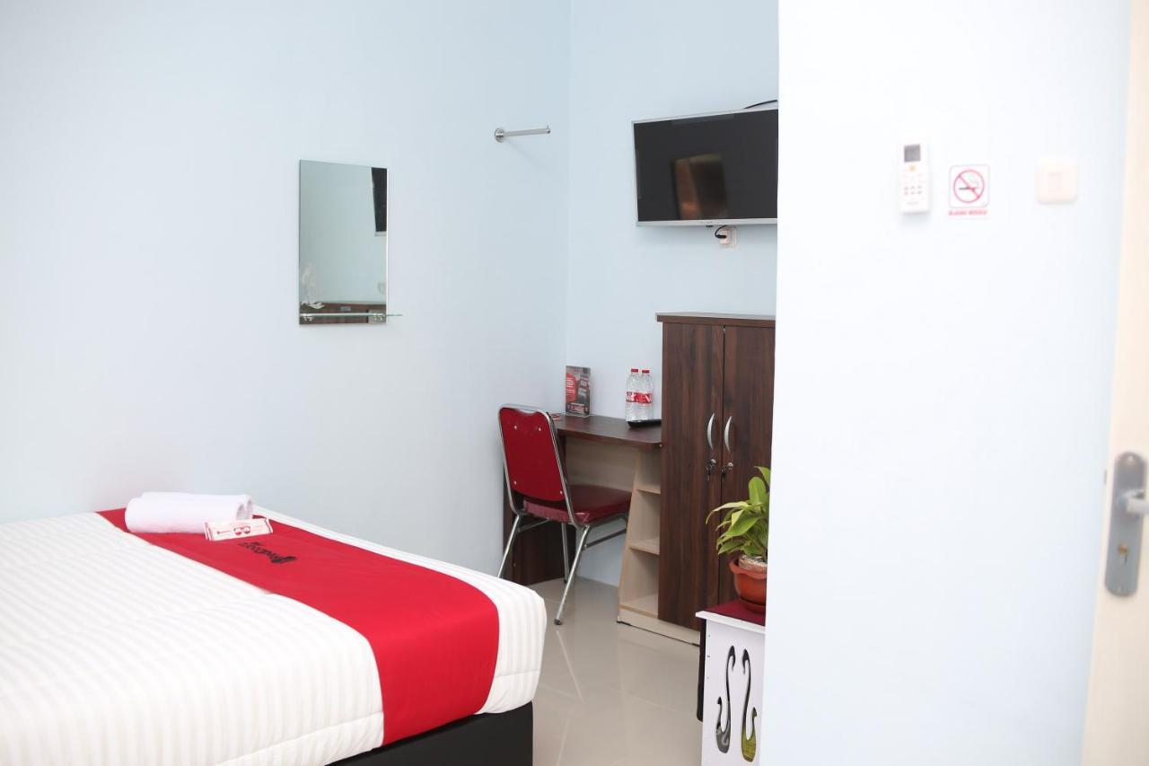 Reddoorz Syariah Near Suncity Mall Madiun Extérieur photo
